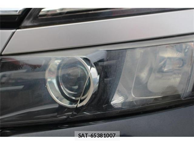 Toyota VOXY 2016-08 7252793-19