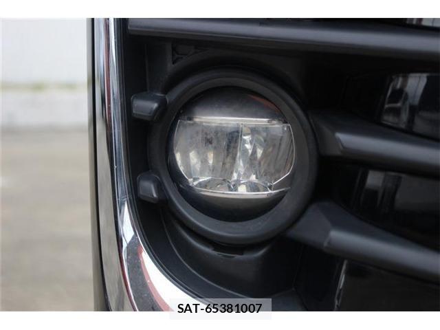 Toyota VOXY 2016-08 7252793-20