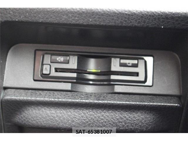 Toyota VOXY 2016-08 7252793-5