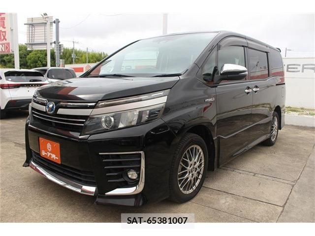 Toyota VOXY 2016-08 7252793-8