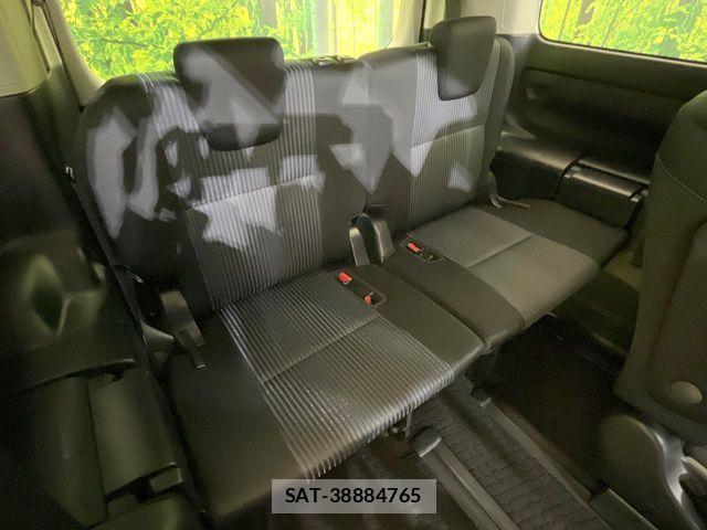 Toyota VOXY 2014-06 7252795-9