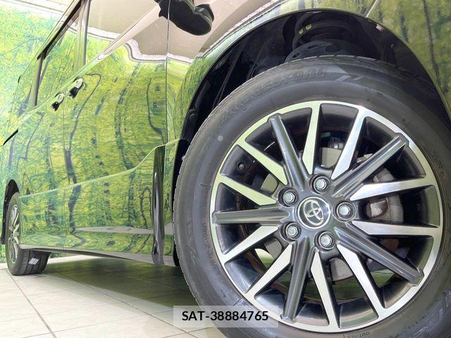 Toyota VOXY 2014-06 7252795-13