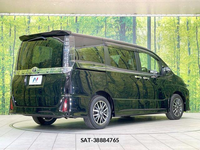 Toyota VOXY 2014-06 7252795-17