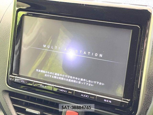 Toyota VOXY 2014-06 7252795-3