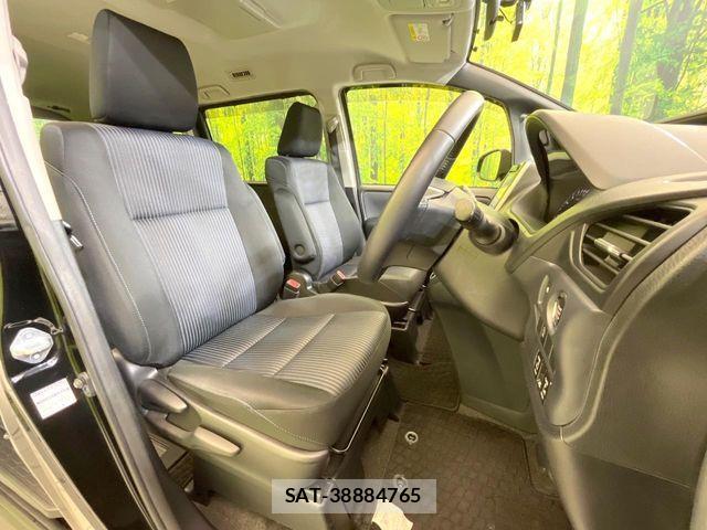 Toyota VOXY 2014-06 7252795-7