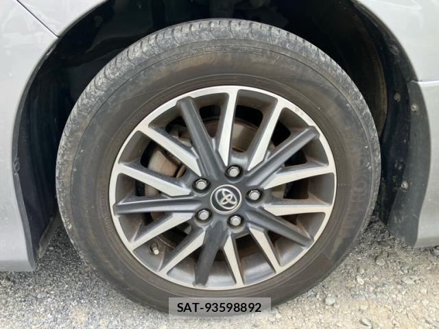 Toyota VOXY 2017-03 7252798-14