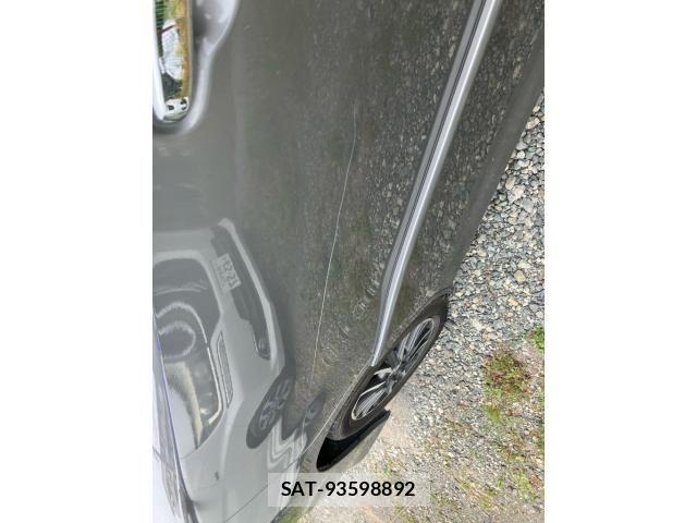 Toyota VOXY 2017-03 7252798-15