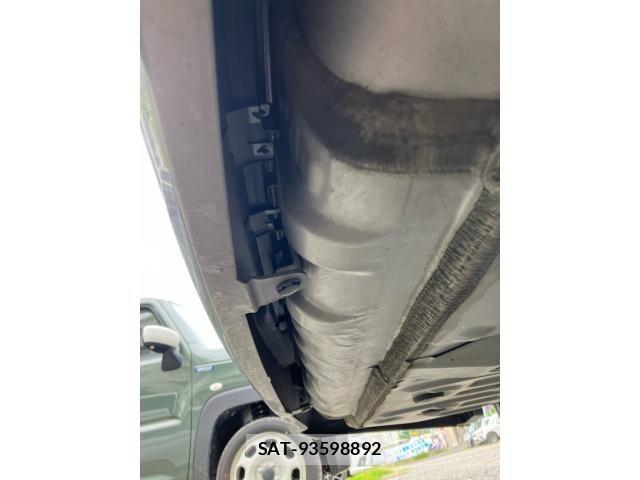 Toyota VOXY 2017-03 7252798-8