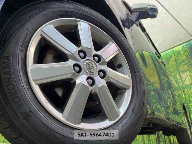 Toyota VOXY 2009-11 7252804-13
