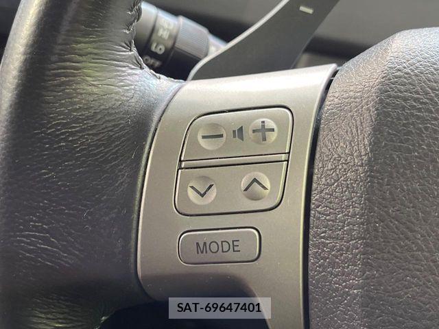 Toyota VOXY 2009-11 7252804-5