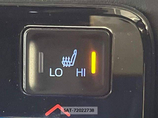 Toyota VOXY 2023-06 7252768-4