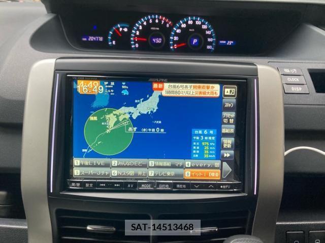 Toyota VOXY 2013-01 7252808-17