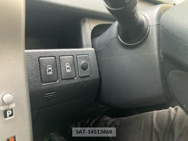 Toyota VOXY 2013-01 7252808-20