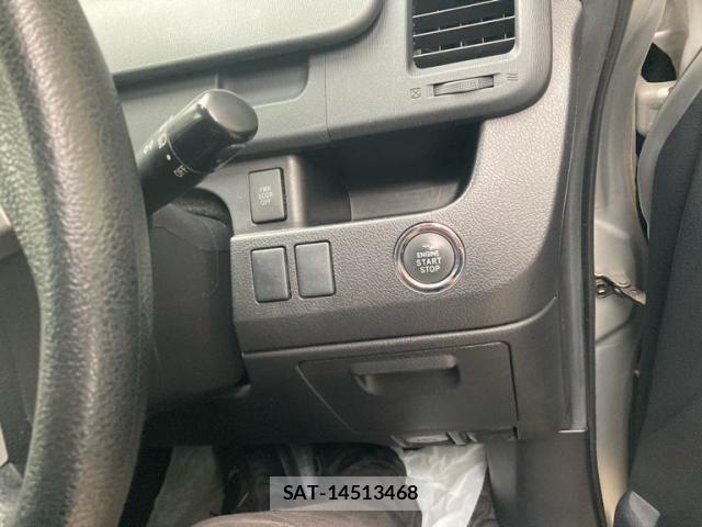 Toyota VOXY 2013-01 7252808-21
