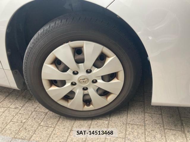 Toyota VOXY 2013-01 7252808-5