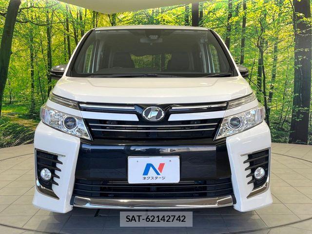 Toyota VOXY 2016-06 7252787-13