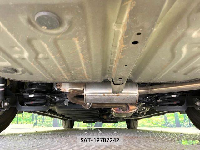 Toyota VOXY 2018-04 7252780-19