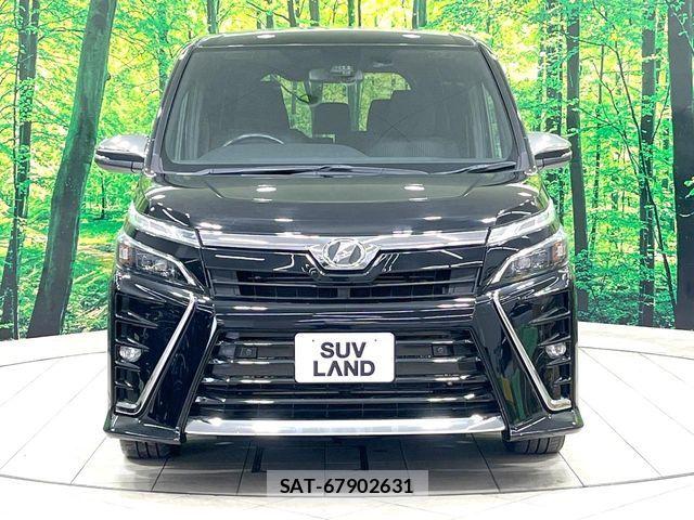 Toyota VOXY 2019-03 7252777-15