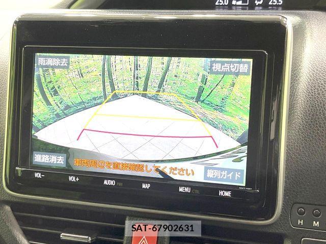 Toyota VOXY 2019-03 7252777-4