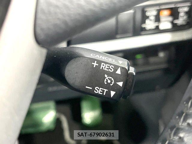 Toyota VOXY 2019-03 7252777-6