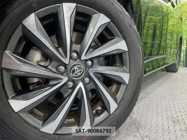 Toyota VOXY 2023-06 7252770-13
