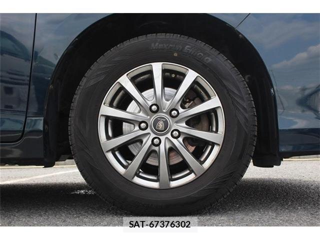 Toyota VOXY 2014-07 7252799-14