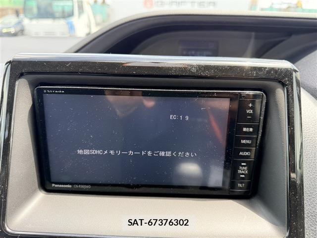 Toyota VOXY 2014-07 7252799-1