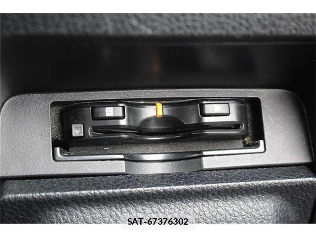 Toyota VOXY 2014-07 7252799-4
