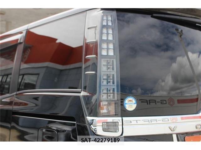 Toyota VOXY 2015-04 7252797-20