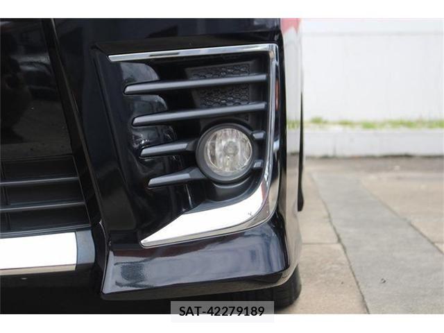 Toyota VOXY 2015-04 7252797-23