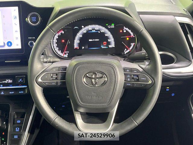 Toyota VOXY 2023-06 7252765-11