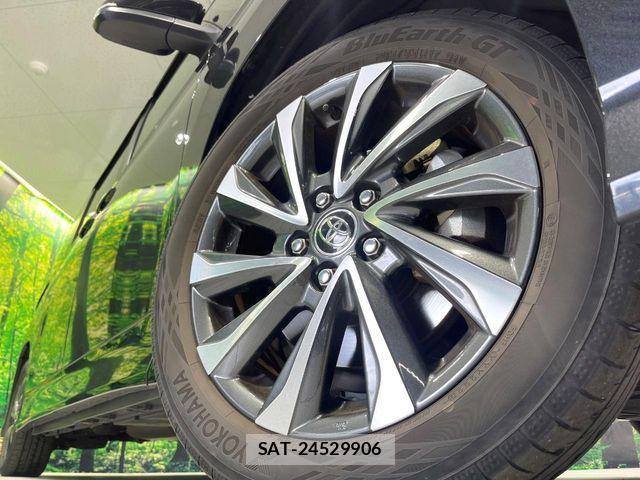 Toyota VOXY 2023-06 7252765-13