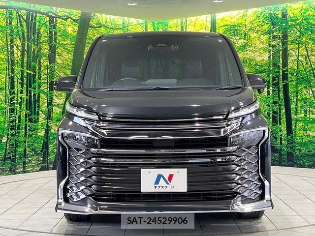 Toyota VOXY 2023-06 7252765-14