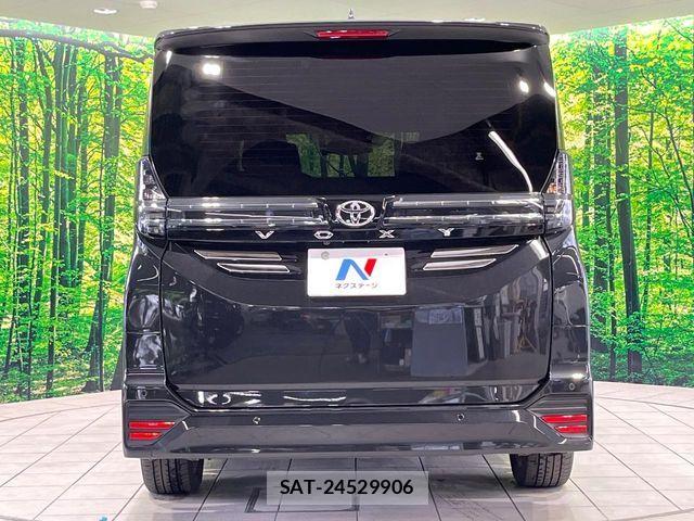 Toyota VOXY 2023-06 7252765-15
