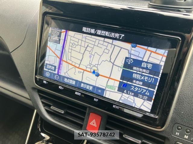 Toyota VOXY 2019-08 7252785-22