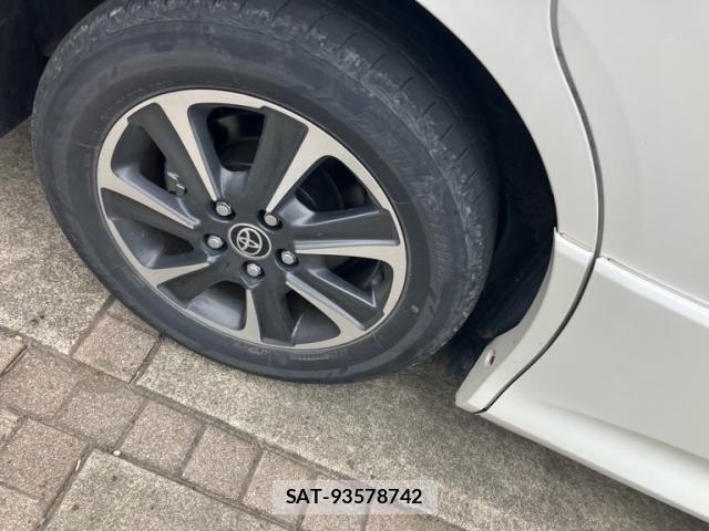 Toyota VOXY 2019-08 7252785-6