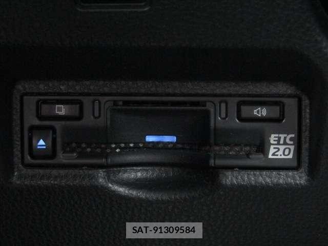 Toyota VOXY 2023-04 7252771-10
