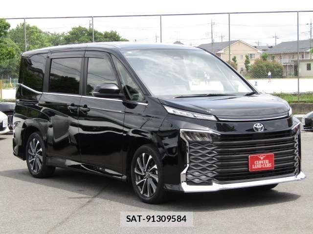 Toyota VOXY 2023-04 7252771-16