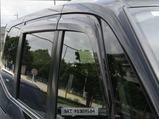Toyota VOXY 2023-04 7252771-22