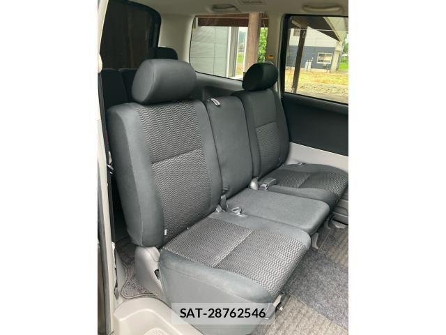 Toyota VOXY 2006-04 7252806-20