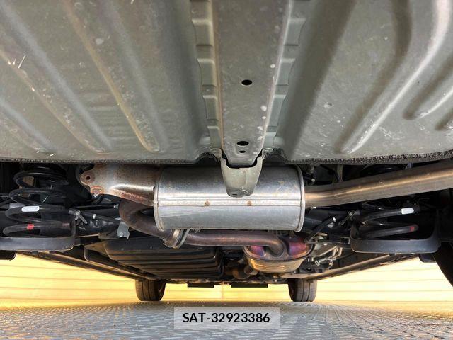 Toyota VOXY 2020-07 7252772-18