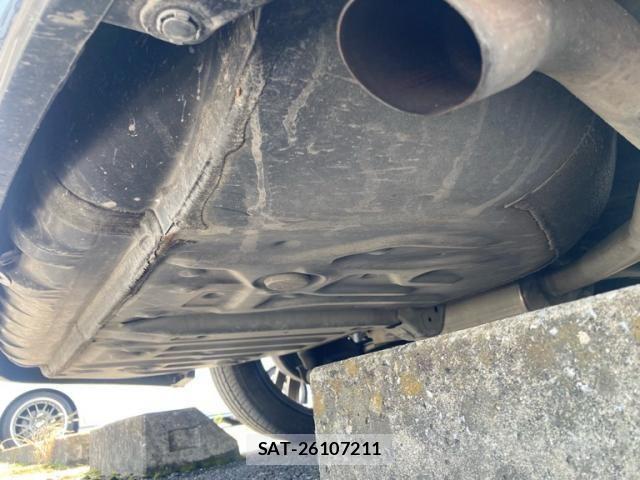 Toyota VOXY 2014-07 7252801-10