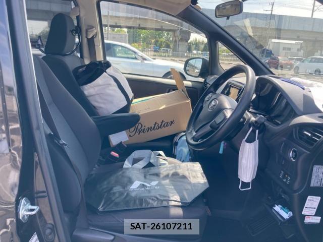 Toyota VOXY 2014-07 7252801-18