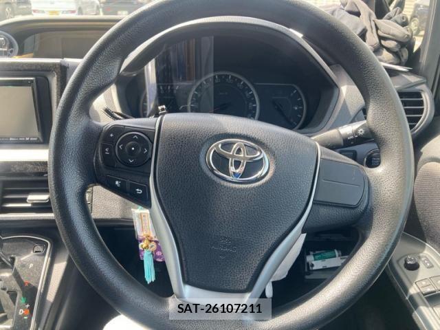Toyota VOXY 2014-07 7252801-21
