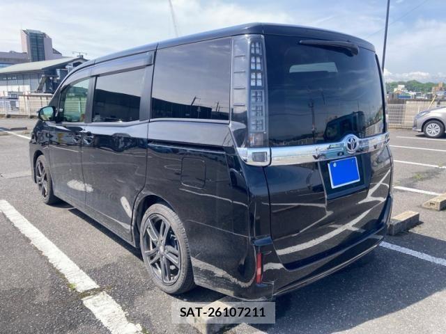Toyota VOXY 2014-07 7252801-7
