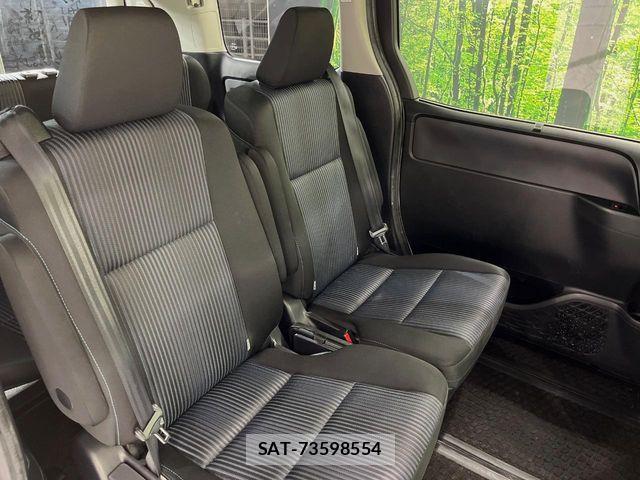 Toyota VOXY 2014-04 7252786-9