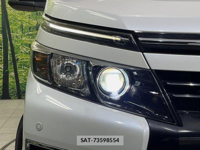 Toyota VOXY 2014-04 7252786-13