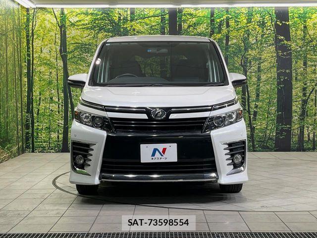 Toyota VOXY 2014-04 7252786-15
