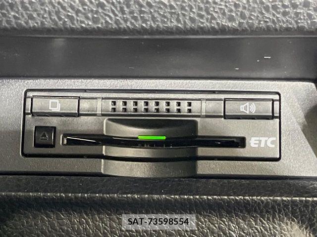 Toyota VOXY 2014-04 7252786-7