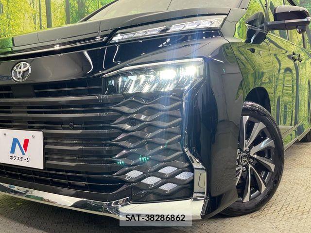 Toyota VOXY 2024-12 7252766-13